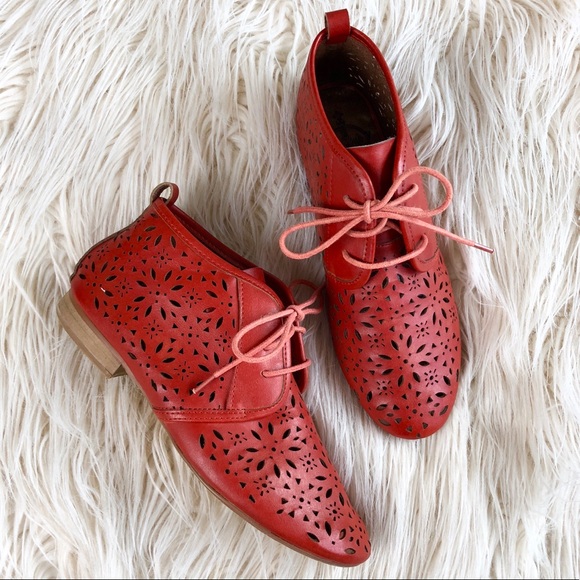 Crown Vintage Shoes - [Crown Vintage] Laser Cut Leather Bootie - 9.5